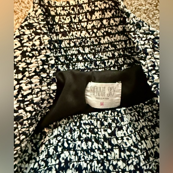 Floral Wide-Leg Pants - Picture 3 of 5